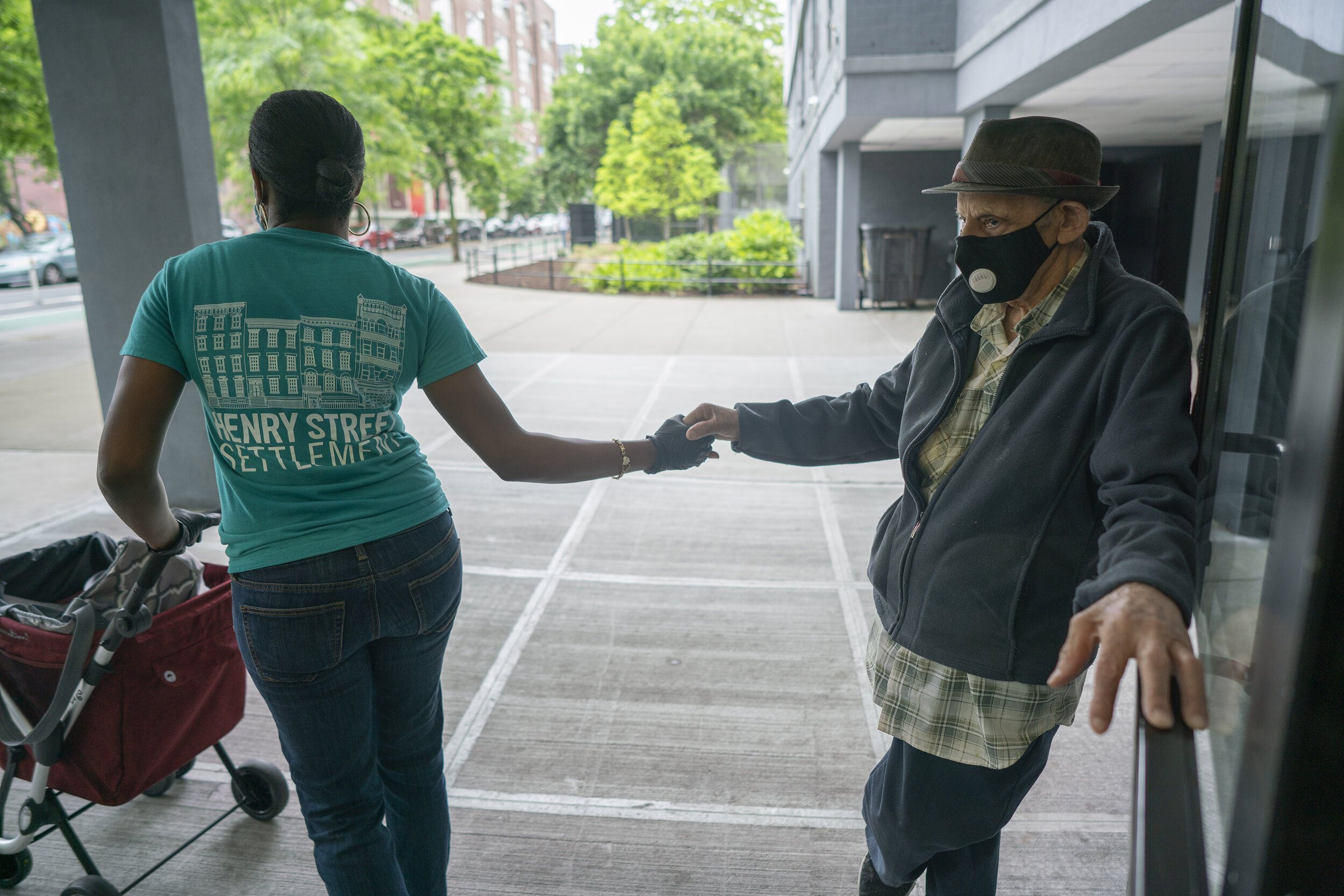 White says goodbye to one of her meal recipients.